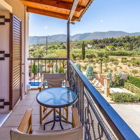 Villa Maggie Alonia *