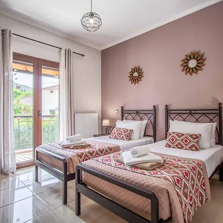 Maggie Alonia Villa *