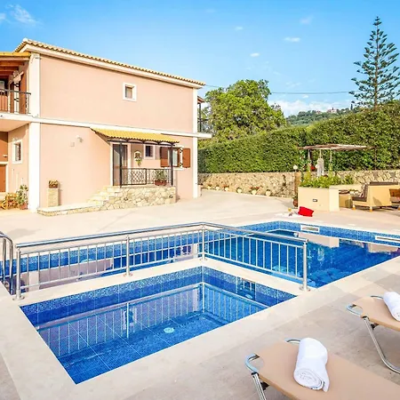 Maggie Alonia Villa Áno Yerakaríon