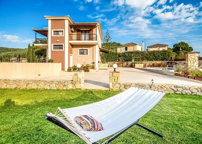 Villa Maggie Alonia *
